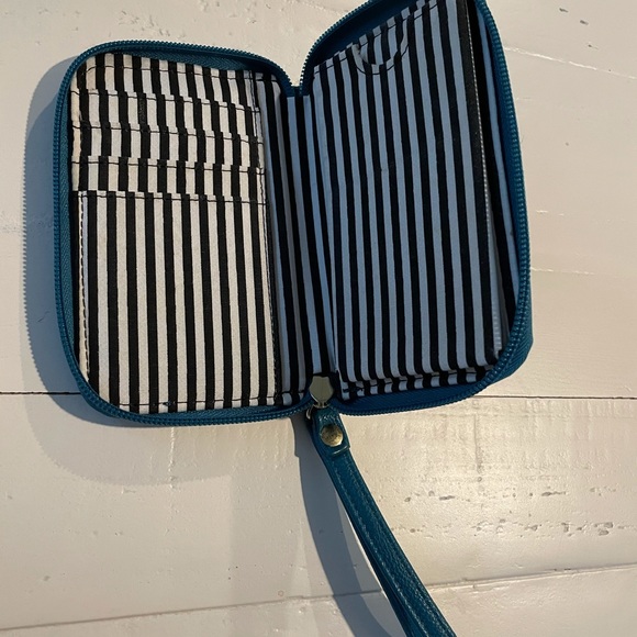 3 for $30 Betsey Johnson Wristlet - Picture 2 of 4